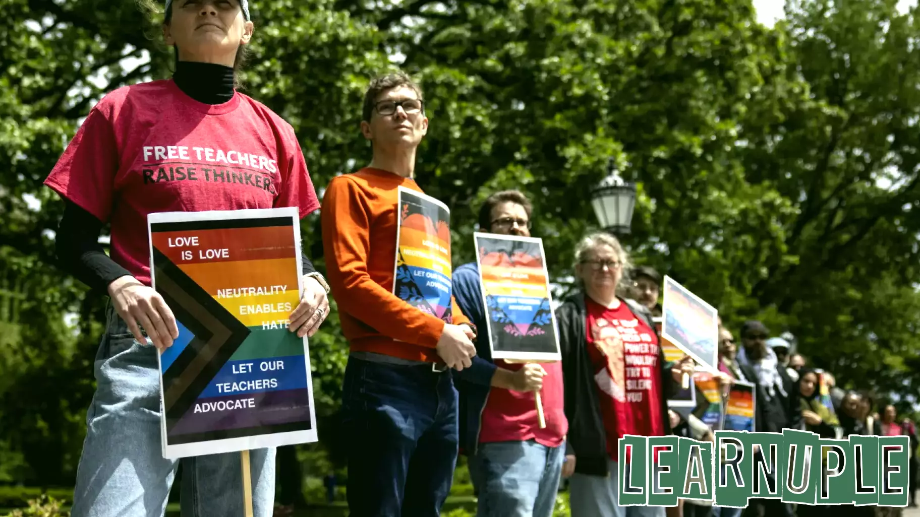 U. of C. faculty and parents protest Lab School policy they say limits classroom discussion, inclusion